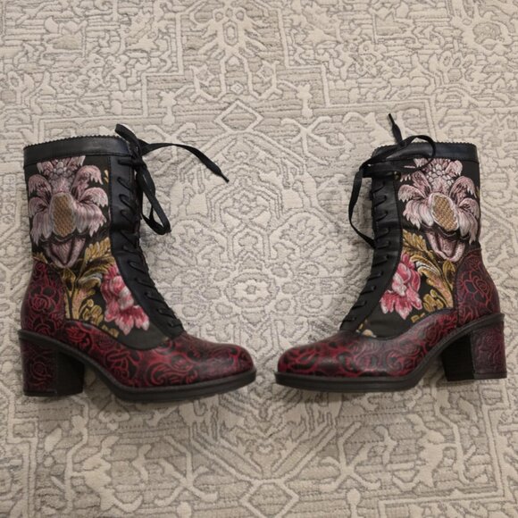 L'ARTISTE Casandra Lace Up Bootie 9 - Picture 15 of 16